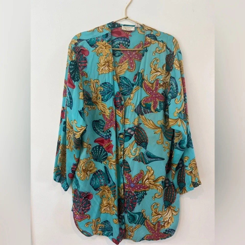 Vintage Victorias secret silk button down cover up/ chemise  size medium silk